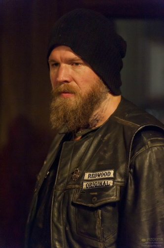 sons-of-anarchy-s04e11-call-of-duty-04.jpg
