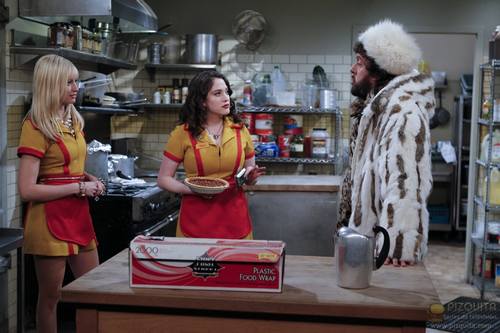 2-broke-girls-s01e11-And-the-Reality-Check-13.jpg
