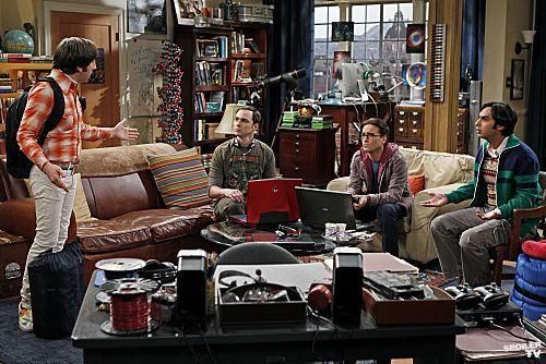 The_Big_Bang_Theory_Season_5_Episode_19_The_Weekend_Vortex_10-7780-800-600-80_FULL.jpg