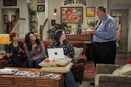 mike-and-molly-3x03-07