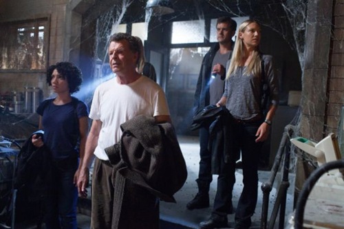 FRINGE: Astrid (Jasika Nicole, L), Walter (John Noble, second from L) Peter (Josh Jackson, second from R) and Olivia (Anna Torv, R) break into the Harvard lab in the &quot;In Absentia&quot; episode of FRINGE airing Friday, Oct. 5  (9:00-10:00 PM ET/PT) on FOX. &#xa9;2012 Fox Broadcasting Co. CR: Liane Hentscher/FOX