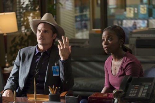 JUSTIFIED -- Truth and Consequences -- Episode 3 (Airs Tuesday, January 22, 10:00 pm e/p) -- Pictured: (L-R) Timothy Olyphant as Deputy U.S. Marshal Raylen Givens, Erica Tazel as Deputy U.S. Marshal Rachel Brooks -- CR: Prashant Gupta/FX
