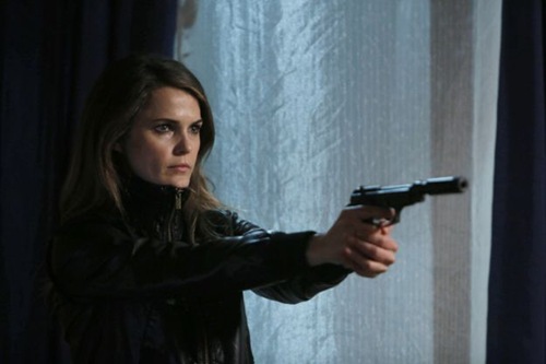 THE AMERICANS -- Mutually Assured Destruction -- Episode 8 (Airs Wednesday, March 20, 10:00 pm e/p) -- Pictured: Keri Russell as Elizabeth Jennings -- CR: Craig Blankenhorn/FX