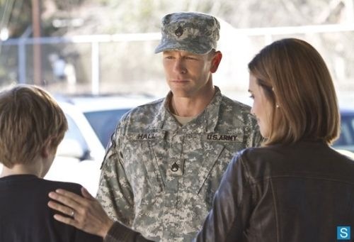 army-wives-episode-7-06-losing-battles-promotional-photos-8_595_slogo