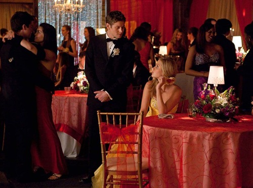 the-vampire-diaries-Pictures of You-02