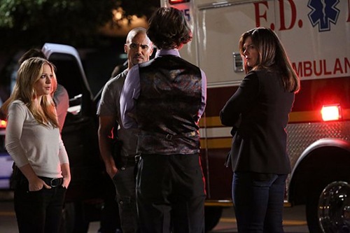 "The Replicator" -- The Replicator zeroes in on the BAU when the killer targets one of the team as the next victim on the eighth season finale of CRIMINAL MINDS, Wednesday, May 22 (9:00-11:00 PM, ET/PT) on the CBS Television Network. L-R:  A.J. Cook as Jennifer "JJ" Jareau, Shemar Moore as Derek Morgan,  Matthew Gray Gubler as Dr. Spencer Reid, and Jeanne Tripplehorn  as Alex Blake. Photo: Robert Voets/CBS ÃÂ©2013 CBS Broadcasting, Inc. All Rights Reserved.