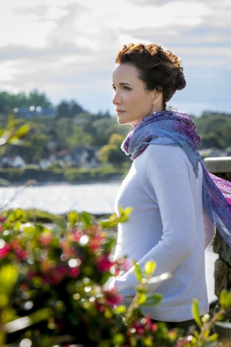 Olivia Lockhart (Andie MacDowell) is a municipal Judge living in a small, picturesque lake town.