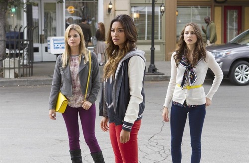 pretty-little-liars-Now You See Me Now You Dont-01