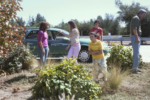 THE MIDDLE - In the fifth season premiere episode, "The Drop Off," airing WEDNESDAY, SEPTEMBER 25 (8:00-8:30 p.m., ET) on the ABC Television Network, against Axl's wishes, Frankie insists on having the entire Heck family along for the ride as they drive to his college to move him into his dorm. But the short drive turns into an eternity when Sue freaks out after discovering that Frankie forgot to fax in her essay to be a candidate for Junior Peer Leadership Advisor, and Brick proves once again that he can't be trusted when he keeps losing his new cell phone. (ABC/Michael Ansell)
PATRICIA HEATON, EDEN SHER, ATTICUS SHAFFER, CHARLIE MCDERMOTT, NEIL FLYNN