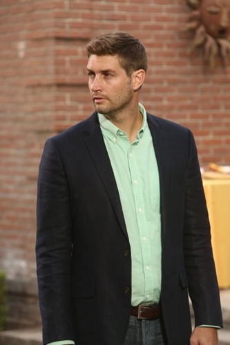 THE LEAGUE Chalupa vs. the Cutlet -- Episode 503 Wednesday, September 11, 10:30 pm e/p) -- Pictured: Jay Cutler as himself -- CR: Patrick McElhenney/FXX