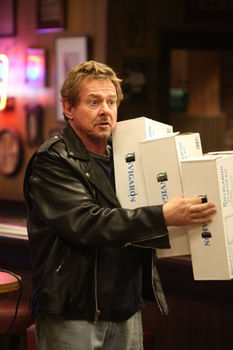 IT'S ALWAYS SUNNY IN PHILADELPHIA Mac and Dennis Buy a Timeshare - Episode 4 - Wednesday, September 25, 10:00 pm e/p) -- Pictured: 'Rowdy' Roddy Piper as Maniac -- CR: Patrick McElhenney/FX