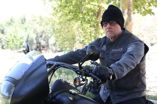 SONS OF ANARCHY Wolfsangel -- Episode 604 -- Airs Tuesday, October 1, 10:00 pm e/p) -- Pictured: Robert Patrick as Les Packer -- CR: Byron Cohen/FX