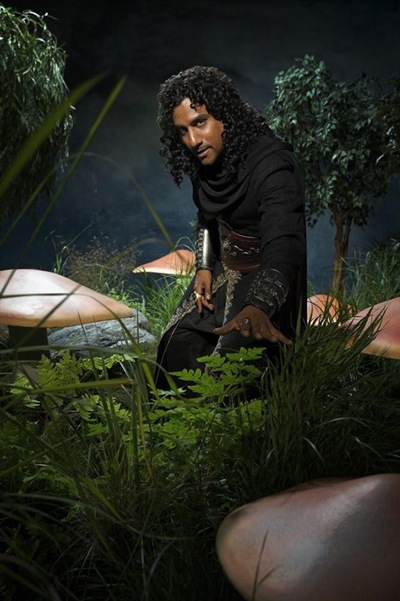 ONCE UPON A TIME IN WONDERLAND - ABC's "Once Upon a Time in Wonderland" stars Naveen Andrews as Jafar. (ABC/Bob D'Amico)

