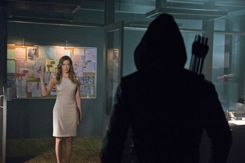 Arrow -- "Broken Dolls" -- Image AR203a_0044b -- Pictured (L-R): Katie Cassidy as Laurel Lance and Stephen Amell as The Arrow -- Photo: Cate Cameron/The CW -- &copy; 2013 The CW Network, LLC. All Rights Reserved