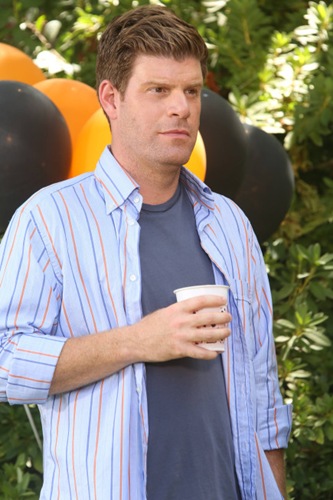 THE LEAGUE Heavy Petting -- Episode 506 Wednesday, October 9, 10:30 pm e/p) -- Pictured: Stephen Rannazzisi as Kevin -- CR: Patrick McElhenney/FXX