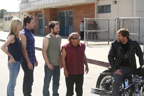 IT'S ALWAYS SUNNY IN PHILADELPHIA Country Mac - Episode 5 - (Airs Wednesday, October 2, 10:00 pm e/p) -- Pictured: (L-R) Kaitlin Olson as Dee Reynolds, Glenn Howerton as Dennis Reynolds, Charlie Day as Charlie Kelly, Danny DeVito as Frank Reynolds, Seann William Scott as Country Mac -- CR: Patrick McElhenney/FX