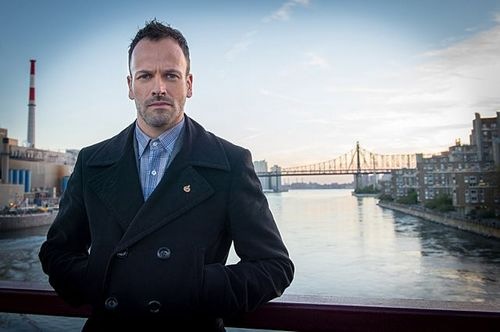 Elementary-On The Line-01