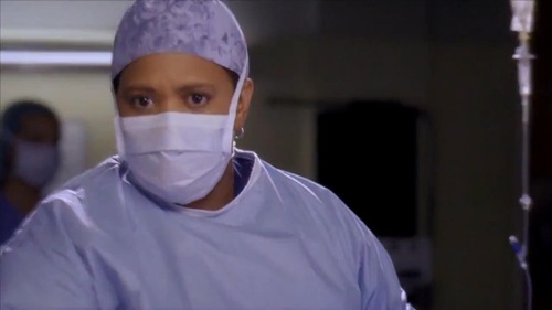 greys-anatomy-Two Against One-05