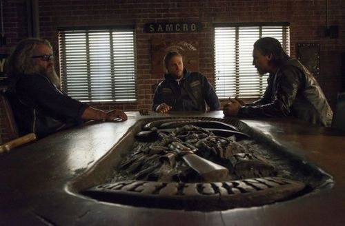 Sons-Of-Anarchy-A Mothers Work-02