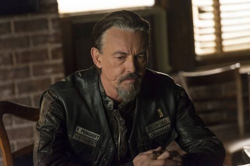 Sons-Of-Anarchy-A Mothers Work-06