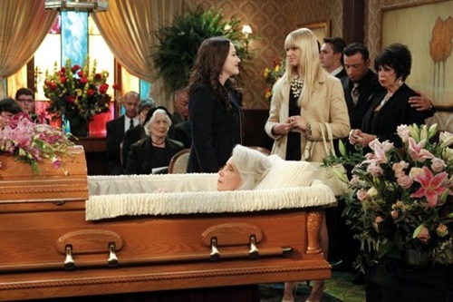 2-broke-girls-And the Life After Death-03