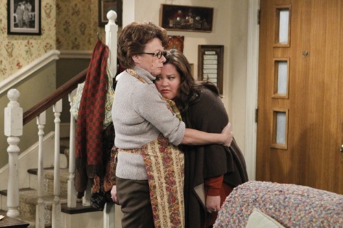 mike-and-molly-They Shoot Asses Dont They-06
