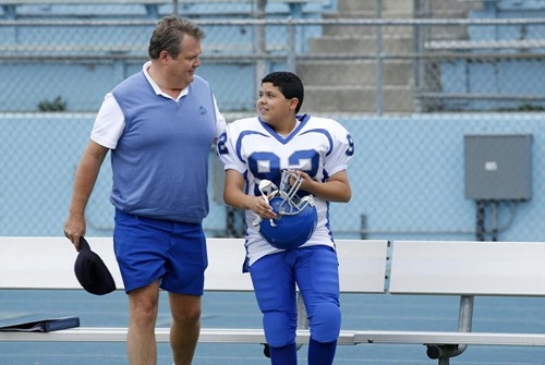 Modern-Family-The Big Game-08
