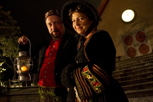 Picture shows: ROB JARVIS as Abramal and TESSA PEAKE-JONES as Marta