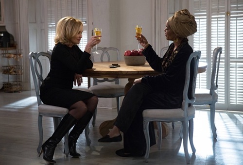 american-horror-story-coven-protect-the-coven-03