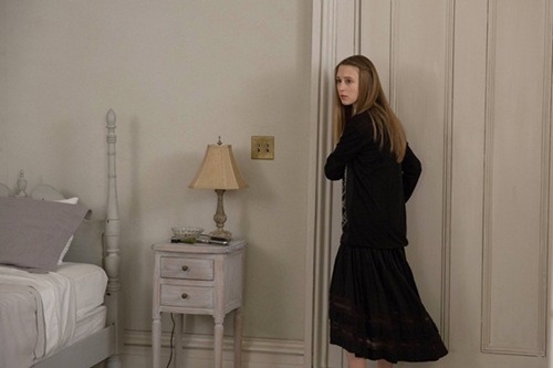 american-horror-story-coven-protect-the-coven-10