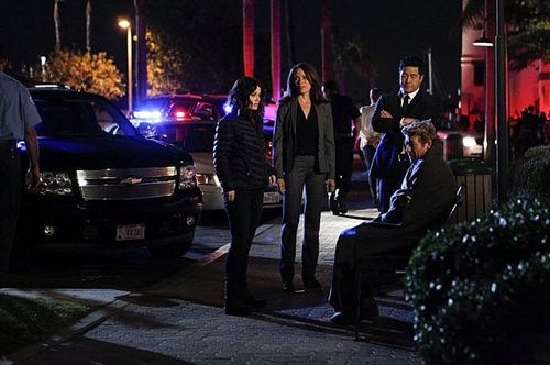 The-Mentalist-White Lines-04