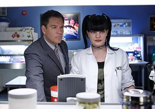 ncis-Monsters and Men-02