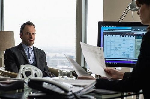 Elementary-The Hound of the Cancer Cells-08