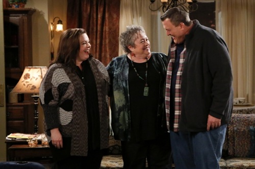 mike-and-molly-Three Girls and an Urn-04