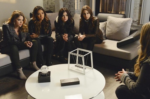Pretty Little Liars-A is For Answers-22