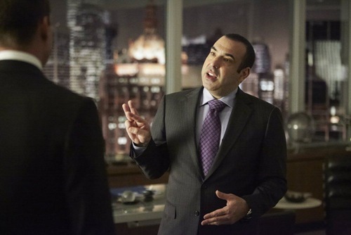 suits-Moot Point-03
