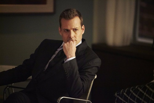 suits-Moot Point-06