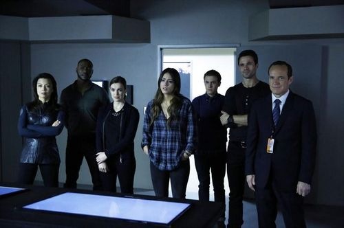 Agents_Of_SHIELD_The Only Light in the Darkness_01