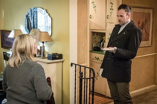 Elementary-The Many Mouths of Aaron Colville-03