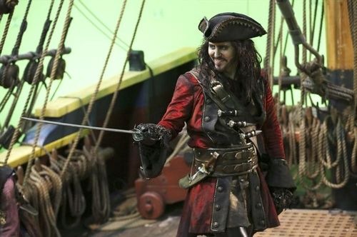 Once-Upon-A-Time-The Jolly Roger-18