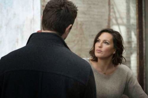 law-and-order-svu-Beasts Obsession-extra-03