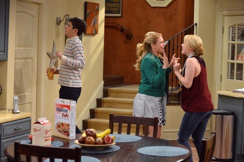 Melissa_and_Joey_Right Time Right Place_03