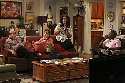 Mike-Molly-Season-4-Finale-2014-Eight-Is-Enough-3