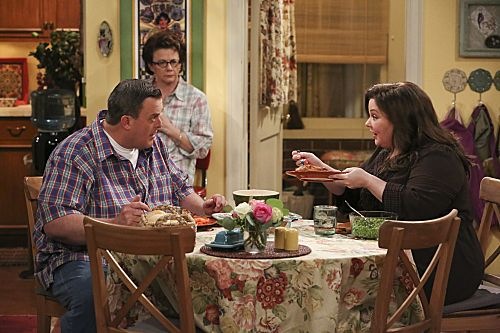 Mike-Molly-Season-4-Finale-2014-Eight-Is-Enough-5