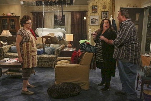 mike_and_molly_This Old Peggy_01
