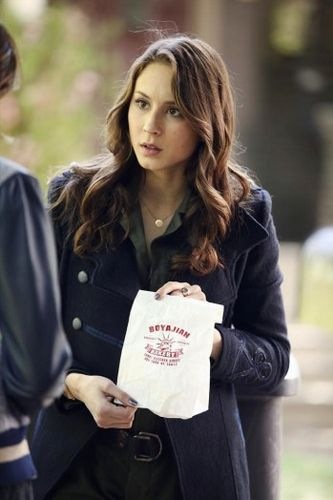Pretty_Little_Liars_Whirly Girlie_06