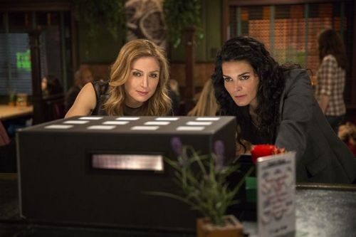Rizzoli_And_Isles_Knockout_3
