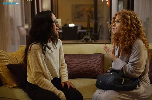 Girlfriends_Guide_To_Divorce_S01E05