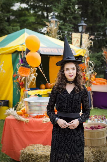 The_Good_Witch_S02_Halloween