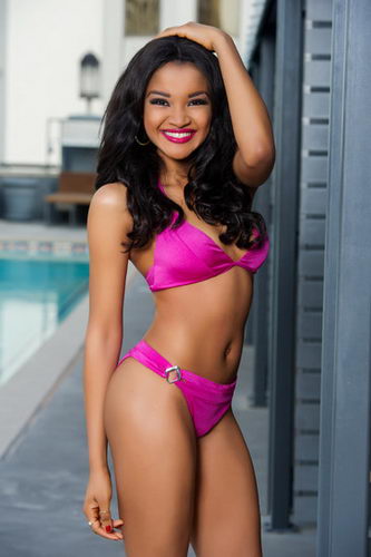 Miss_Universe_64_Swimsuit
